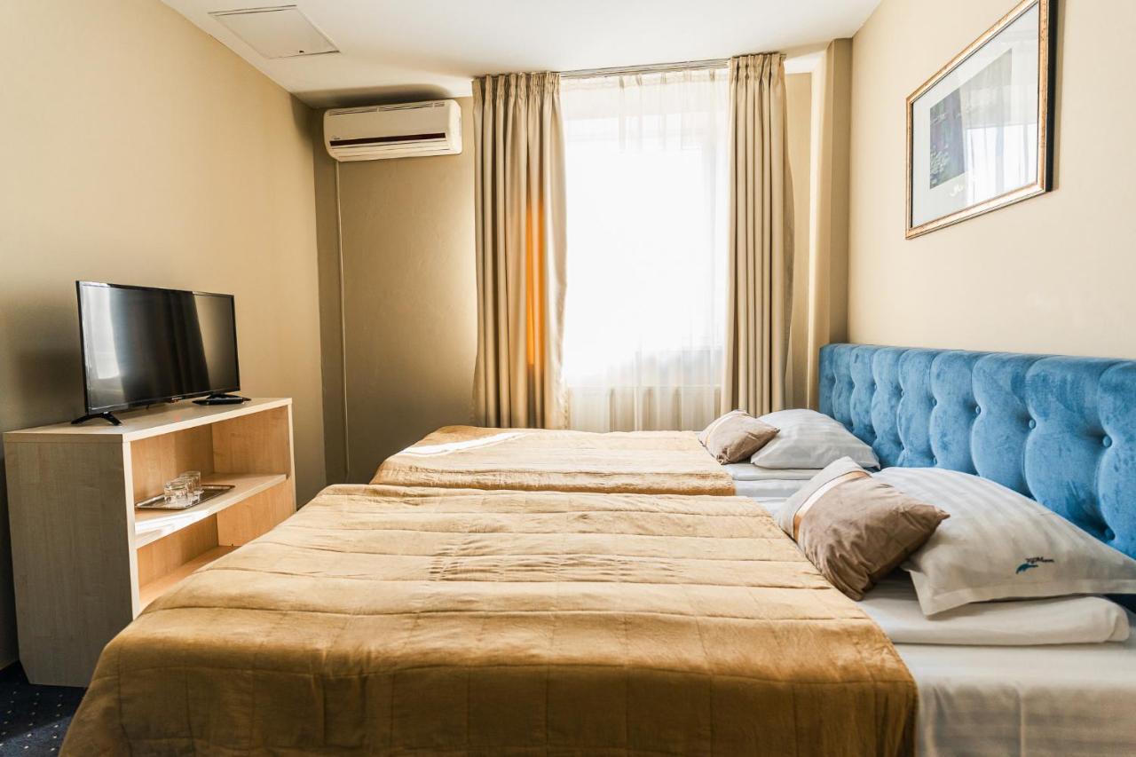 Hotel Pacific Timisoara Bagian luar foto