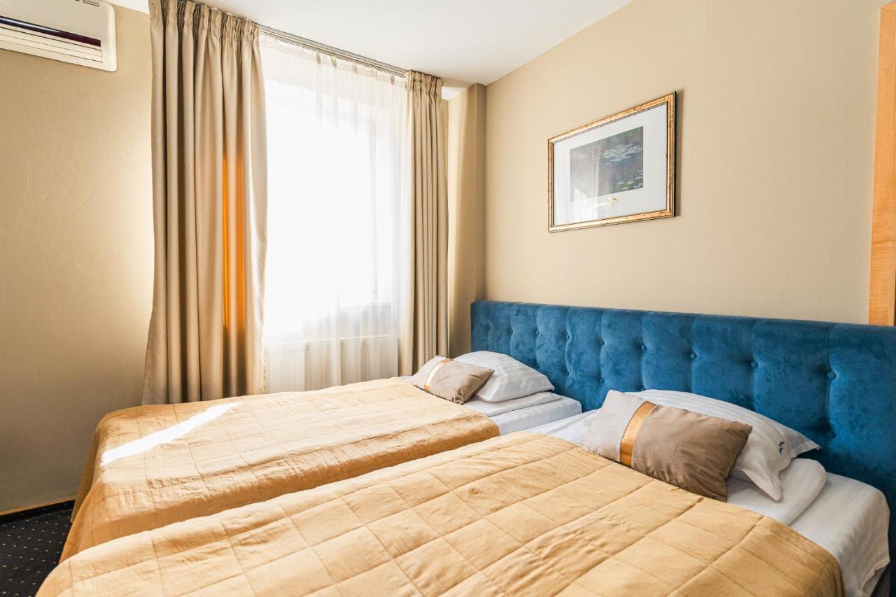 Hotel Pacific Timisoara Bagian luar foto