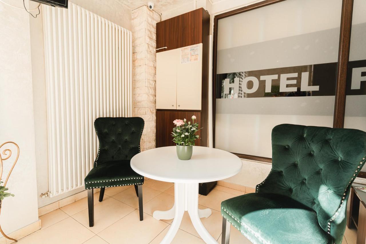 Hotel Pacific Timisoara Bagian luar foto