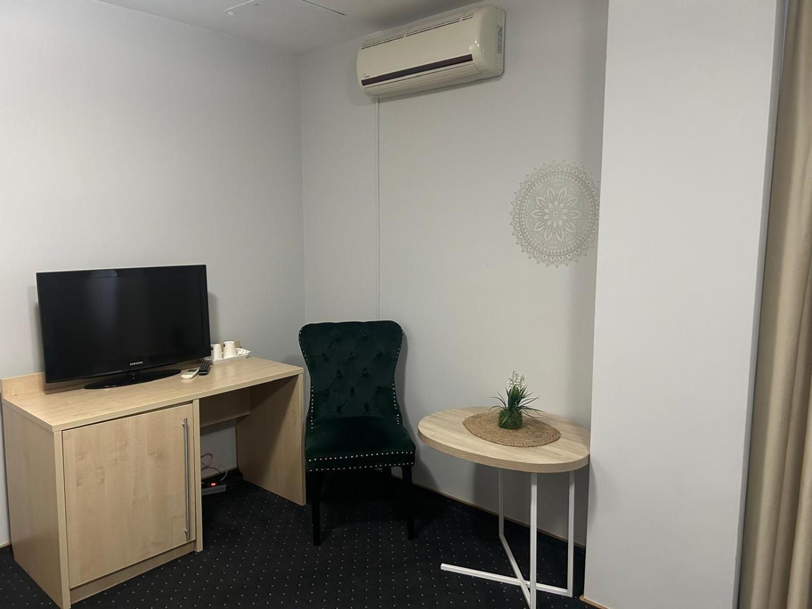 Hotel Pacific Timisoara Bagian luar foto